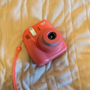 Instax Mini 8 Coral Instant Camera